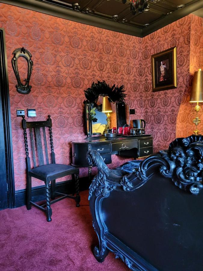 Wednesday'S Family Rooms ヨーク エクステリア 写真